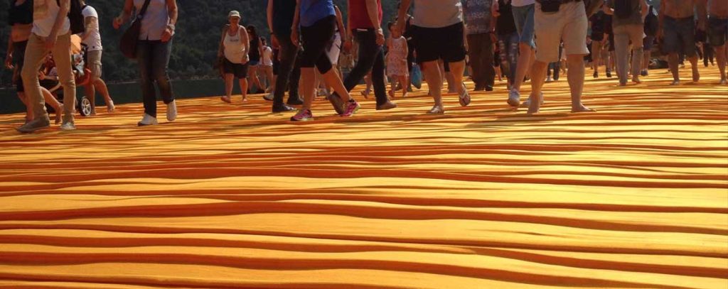 La camminata su "The Floating Piers", la passerella di Christo sul Lago d'Iseo