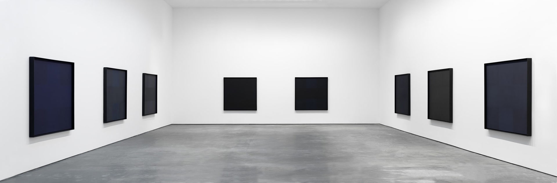 Una esposizione dei Black Paintings di Ad Reinhradt